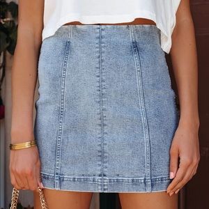 Vici NWT Size XS Denim Mini Skirt